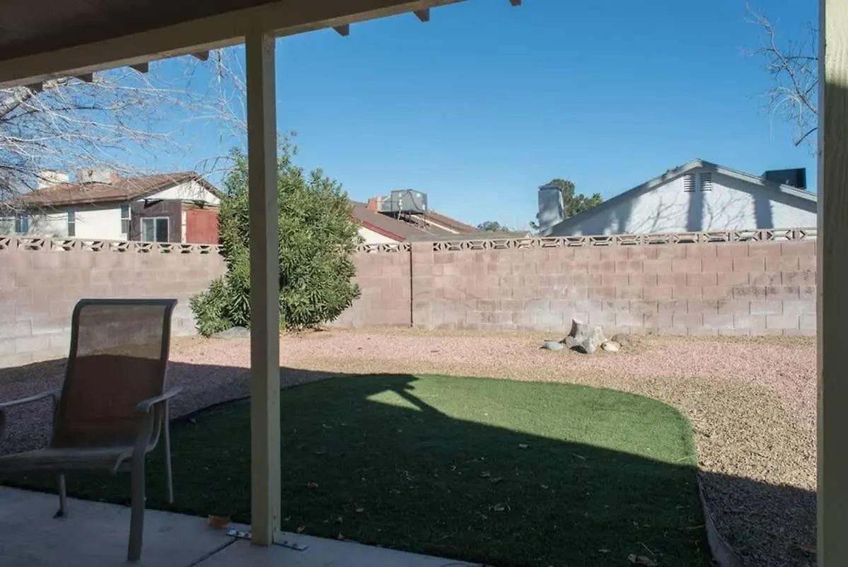 Family-Friendly Home Close To The Strip ラスベガス 米国