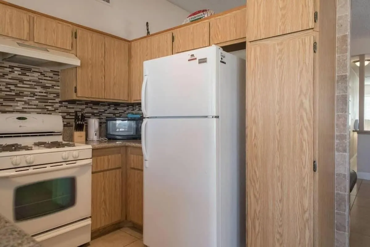 Family-Friendly Home Close To The Strip ラスベガス 別荘